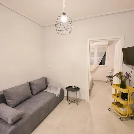 Modern, Comfortable Apartment, In The Heart Of The City_2 Larissa Exterior photo
