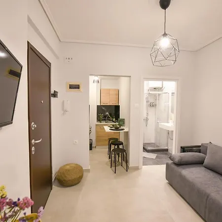 Modern, Comfortable Apartment, In The Heart Of The City_2 Larissa Exterior photo