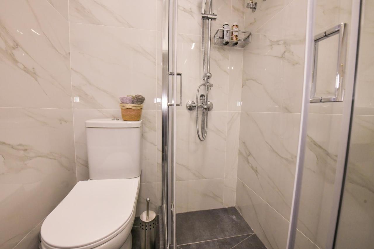 Modern, Comfortable Apartment, In The Heart Of The City_2