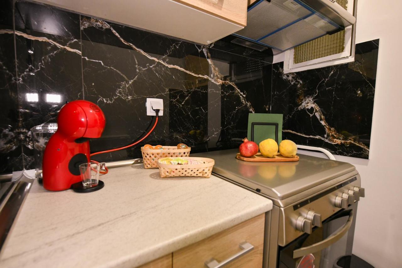 Modern, Comfortable Apartment, In The Heart Of The City_2 Larissa